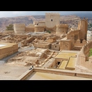 Blick über den zweiten auf den dritten Burgbezirk, die Kernburg mit dem Bergfried